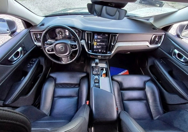 Volvo V60 cena 99900 przebieg: 159142, rok produkcji 2020 z Halinów małe 121